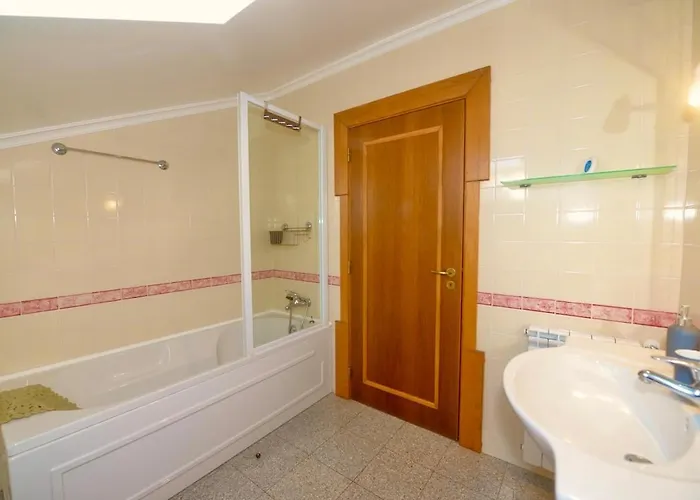 'collasao' - Stunning Duplex With Pool & Sea Views São Martinho do Porto